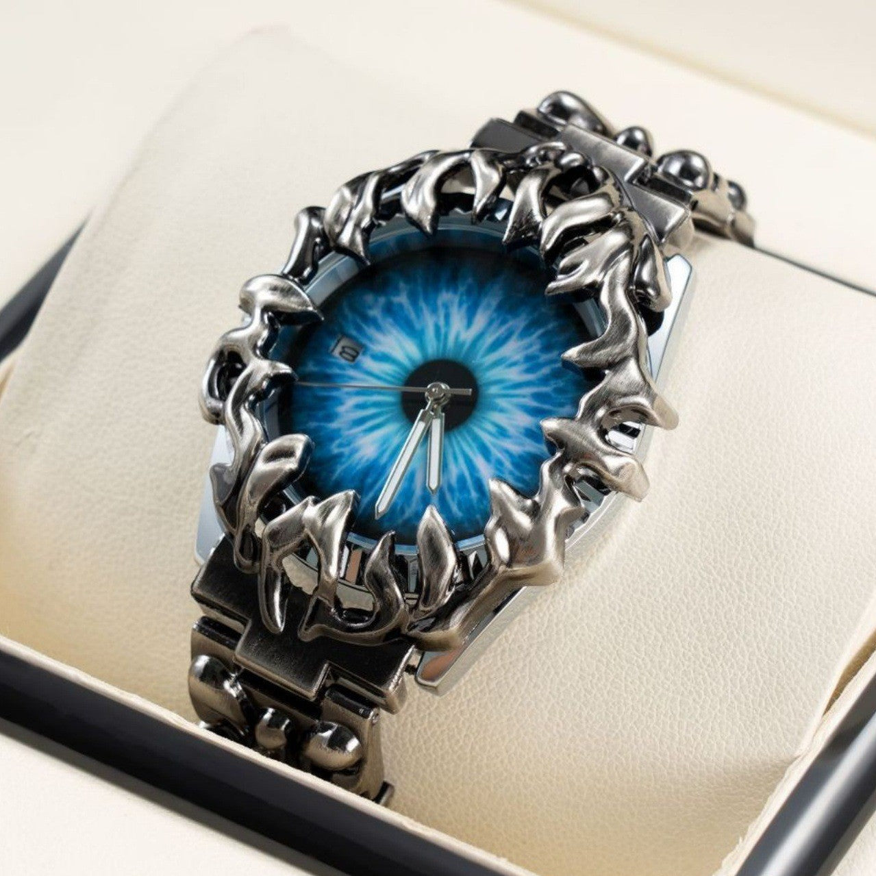Silver Thorn Crimson Watch